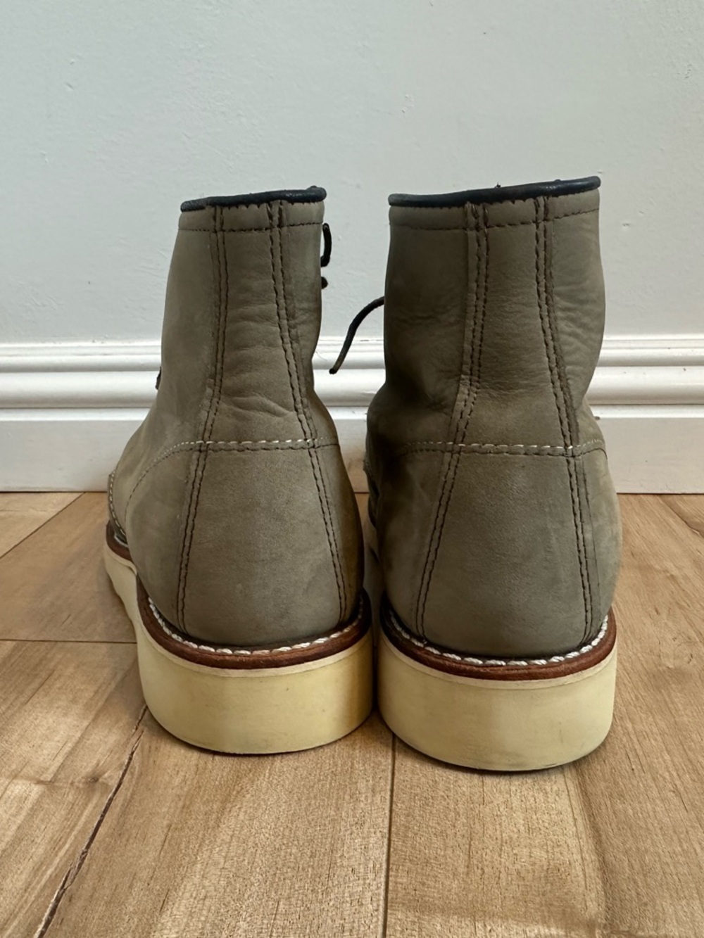 Women’s Red Wing Shoes gray  Suede Lace-Up Boots